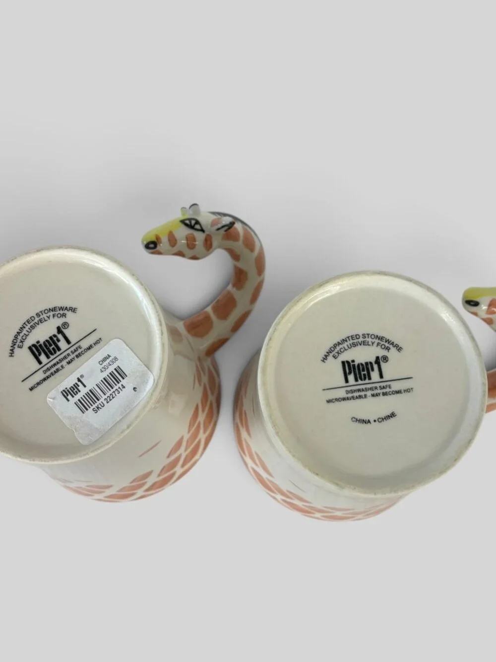 Pier 1 Giraffe Mugs Set of 2 Hand Painted Stoneware 16 oz